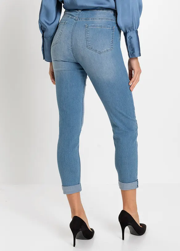 Slim-Fit-Jeans, Mid Waist, cropped in blau von hinten - bonprix