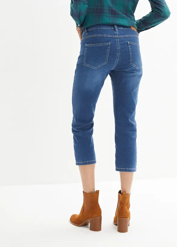 7/8-Jeans, Komfort-Stretch in blau von hinten - bonprix