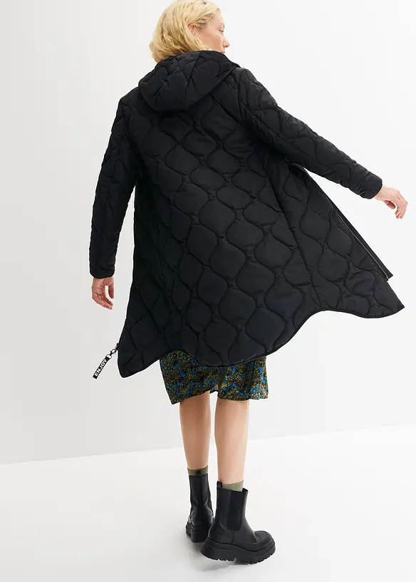 Steppmantel aus recyceltem Polyester in schwarz von hinten (Totalaufnahme) - bonprix