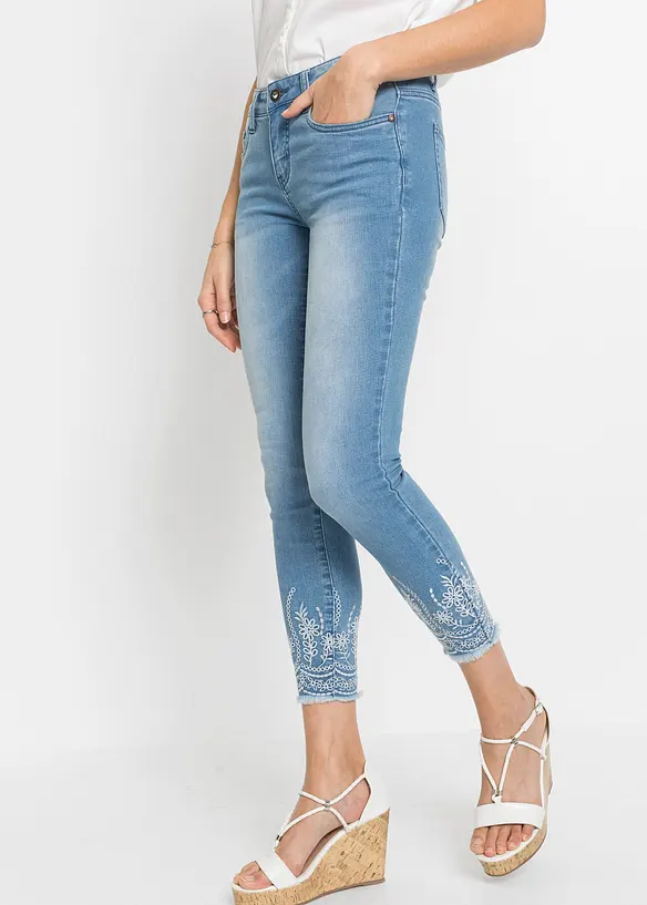 Skinny Jeans, Mid Waist, cropped in blau von vorne - bonprix Skinny Jeans, Mid Waist, cropped in blau von vorne - bonprix