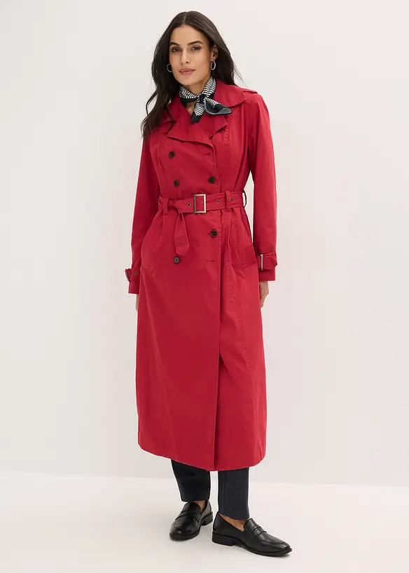 Long-Trenchcoat mit Taillengürtel in rot von vorne (Totalaufnahme) - bonprix