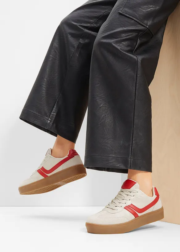 Plateau-Sneaker im Retrolook in beige - bonprix
