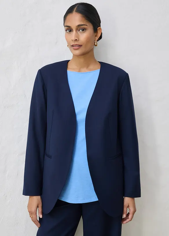 Kragenloser Blazer aus weichem Woll-Mix in blau von vorne (im Anschnitt) - bonprix