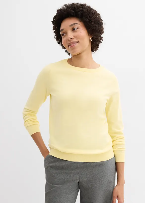 Feinstrickpullover in gelb von vorne (im Anschnitt) - bonprix