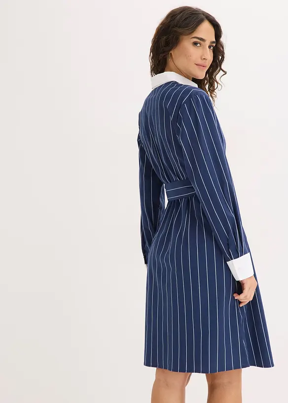 Blusenkleid in blau von hinten (Totalaufnahme) - bonprix