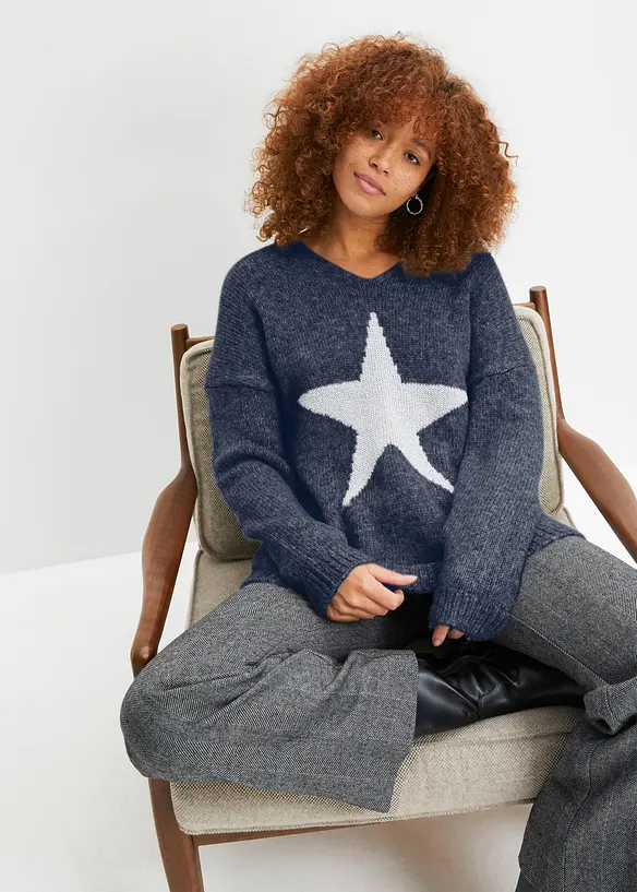 Pullover mit Stern in blau von vorne (im Anschnitt) - bonprix