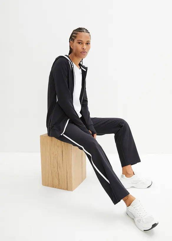 Stretch-Jogginganzug aus Baumwoll-Mix (2-tlg. Set) in schwarz von vorne (Totalaufnahme) - bonprix