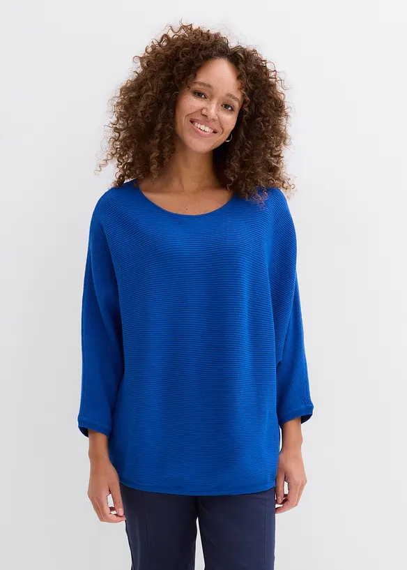 Oversize-Ripp-Pullover aus Viskose-Mix in blau von vorne (im Anschnitt) - bonprix