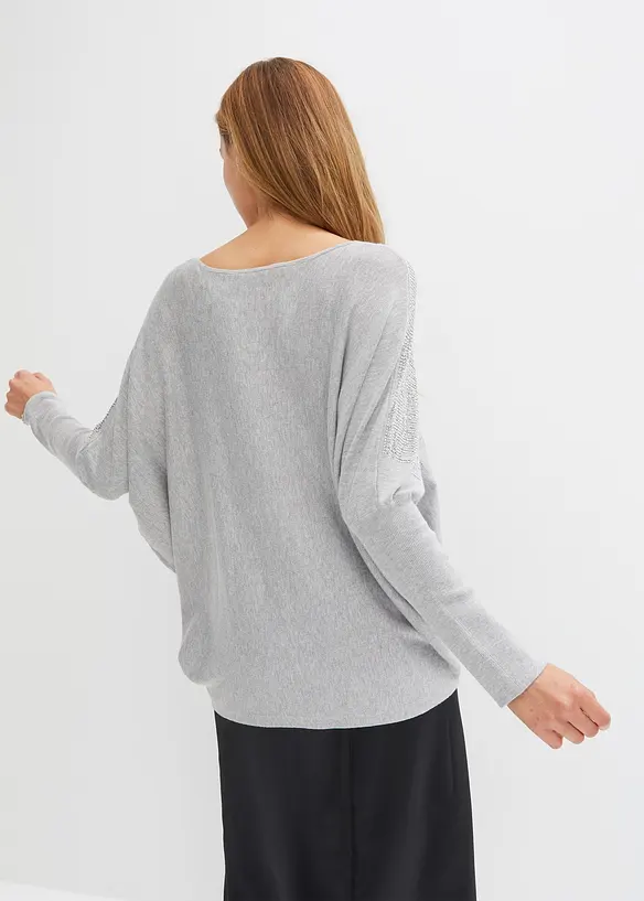 Feinstrickpullover mit Fledermausärmeln und Strass-Applikation in grau von hinten (im Anschnitt) - bonprix