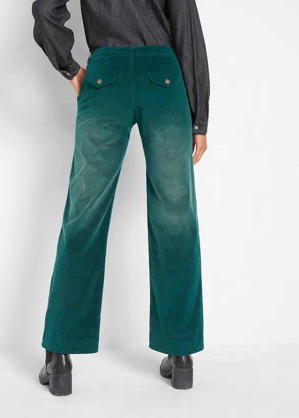 Weite Cordhose aus Baumwoll-Mix in grün von hinten - bonprix
