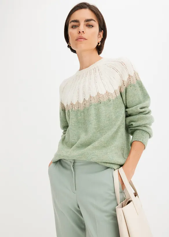 Ajour-Pullover in blau von vorne (im Anschnitt) - bonprix