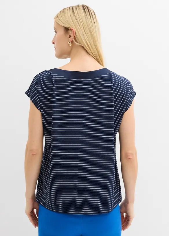 Shirt aus fließender Viskose und Satinbesatz in blau von hinten (im Anschnitt) - bonprix Shirt aus fließender Viskose und Satinbesatz in blau von hinten (im Anschnitt) - bonprix