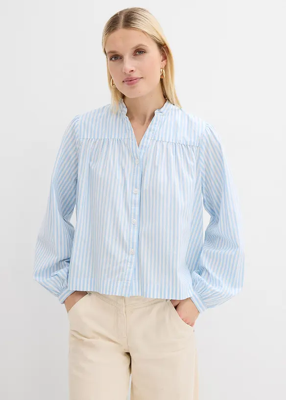 Popeline-Bluse aus Baumwoll-Mix in blau von vorne (im Anschnitt) - bonprix