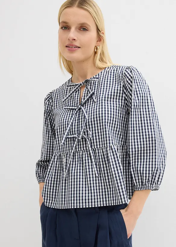 Blusenshirt mit Bindedetail in blau von vorne (im Anschnitt) - bonprix Blusenshirt mit Bindedetail in blau von vorne (im Anschnitt) - bonprix