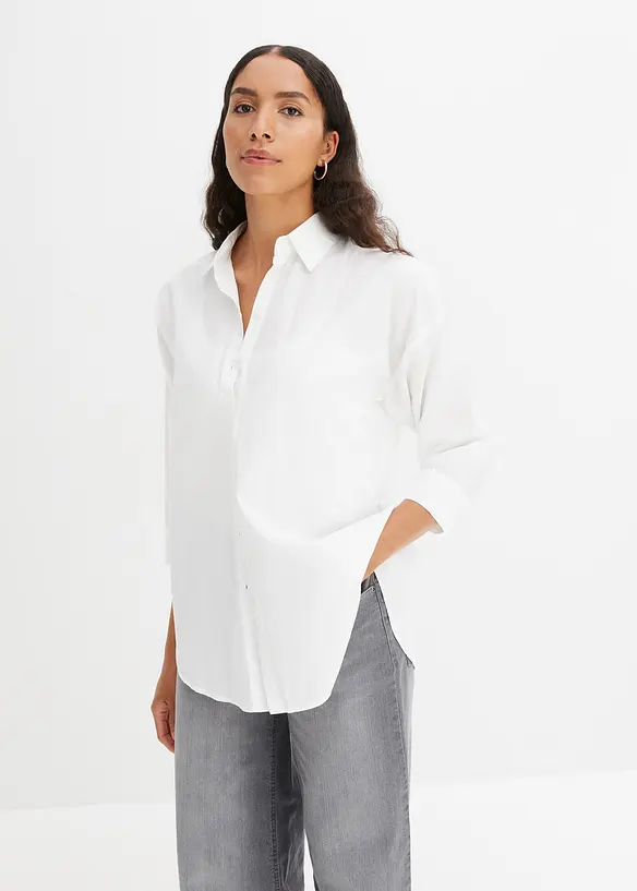3/4-Arm-Oversize-Hemd aus Baumwolle in weiß von vorne (im Anschnitt) - bonprix