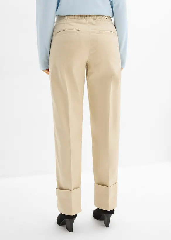 Chinohose mit hohem Baumwoll-Anteil in beige von hinten - bonprix