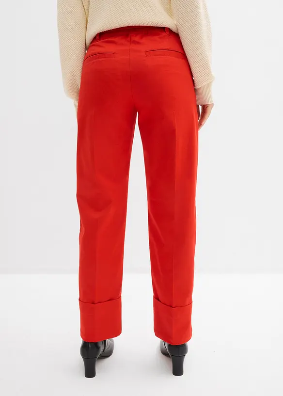 Chinohose mit hohem Baumwoll-Anteil in rot von hinten - bonprix