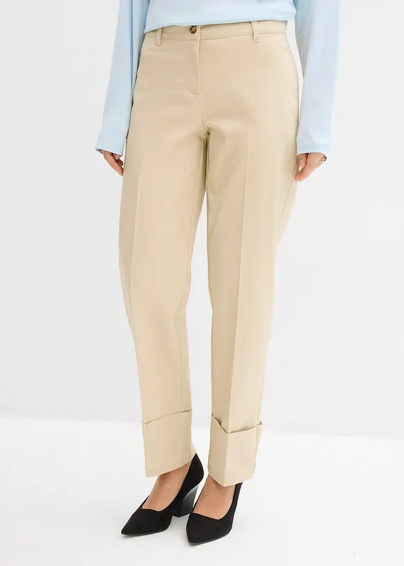 Chinohose mit hohem Baumwoll-Anteil in beige von vorne - bonprix