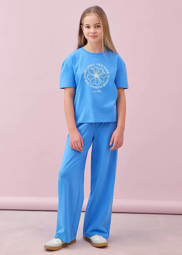 T-Shirt und Jerseyhose (2-tlg.Set) aus elastischem Baumwoll-Mix in blau von vorne (Totalaufnahme) - bonprix