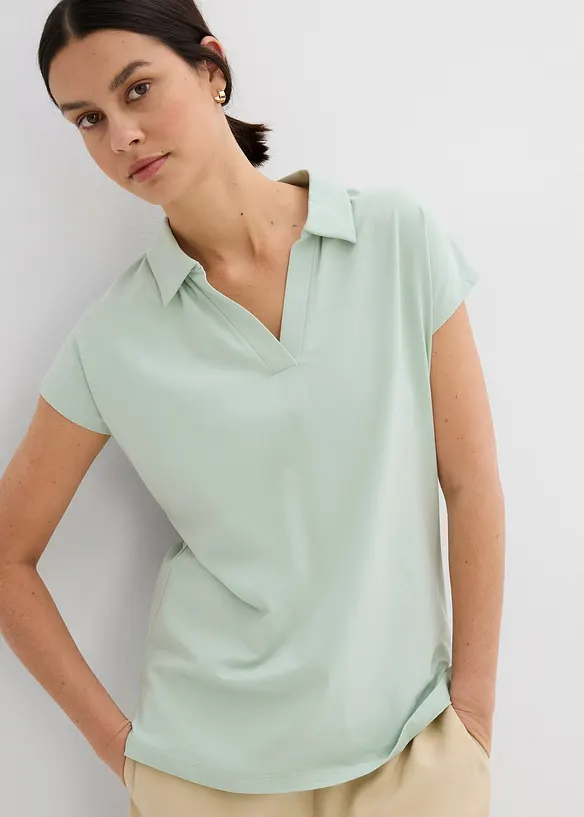 Poloshirt aus elastischem Baumwoll-Mix in grün von vorne (im Anschnitt) - bonprix