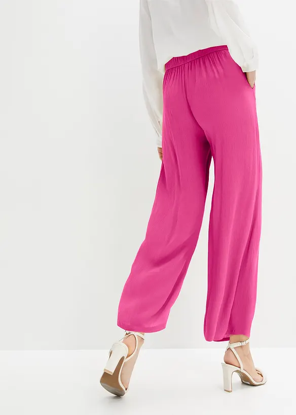 Schlupfhose aus softer Viskose in pink von hinten - bonprix