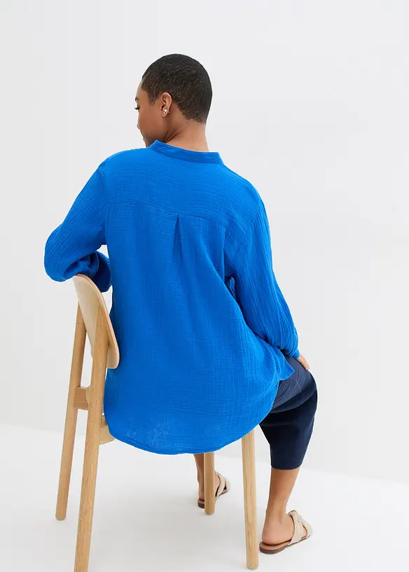 Musselin-Longbluse aus reiner Baumwolle in blau von hinten (im Anschnitt) - bonprix