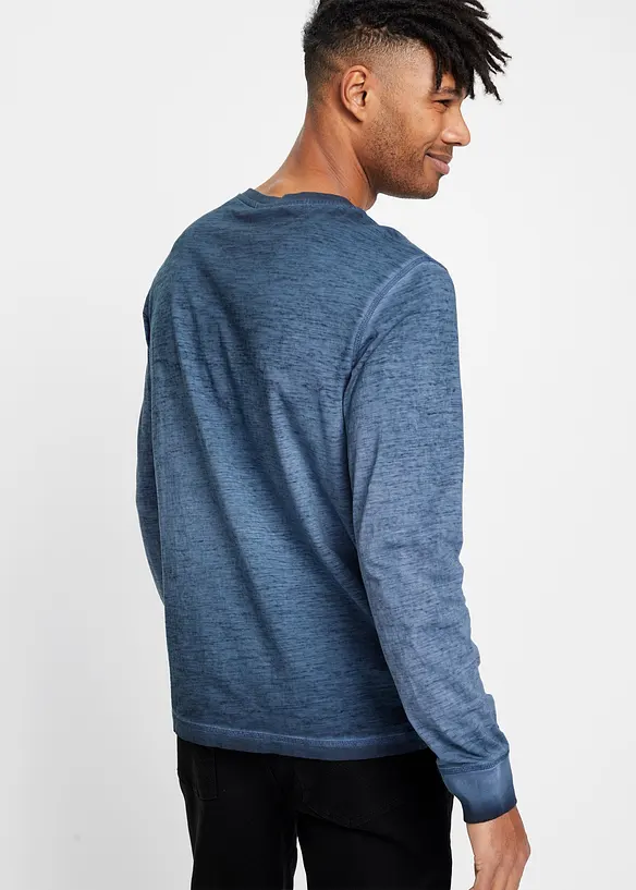 Henleyshirt aus reiner Bio-Baumwolle in blau von hinten (im Anschnitt) - bonprix