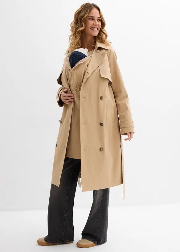 3-in-1 Trenchcoat für die Schwangerschaft und danach mit Trageeinsatz in beige von vorne (Totalaufnahme) - bonprix
