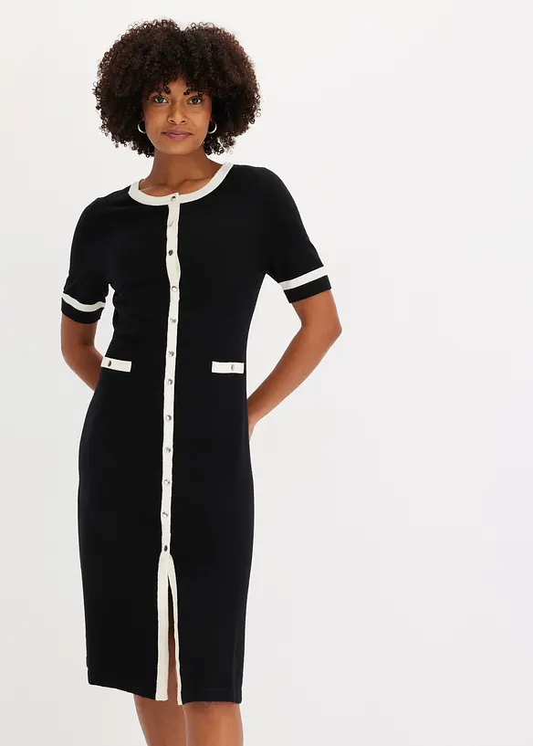 Strickkleid mit Viskose in schwarz von vorne (Totalaufnahme) - bonprix