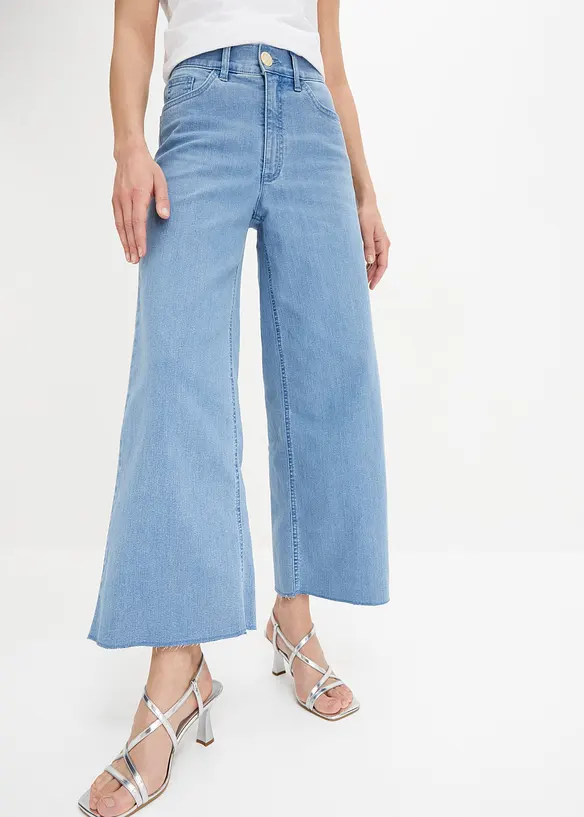 Wide-Leg-Jeans, High Waist, cropped in blau von vorne - bonprix