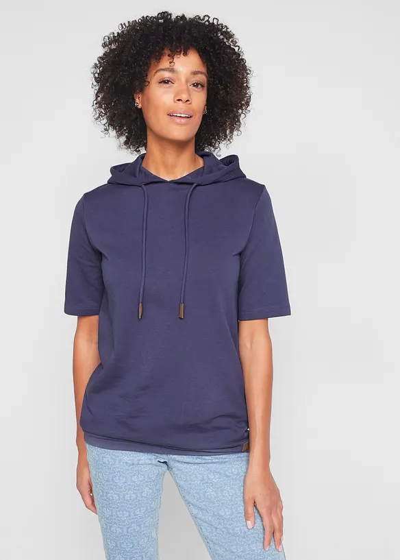 Halbarm-Hoodie aus Baumwoll-Mix in blau von vorne (im Anschnitt) - bonprix