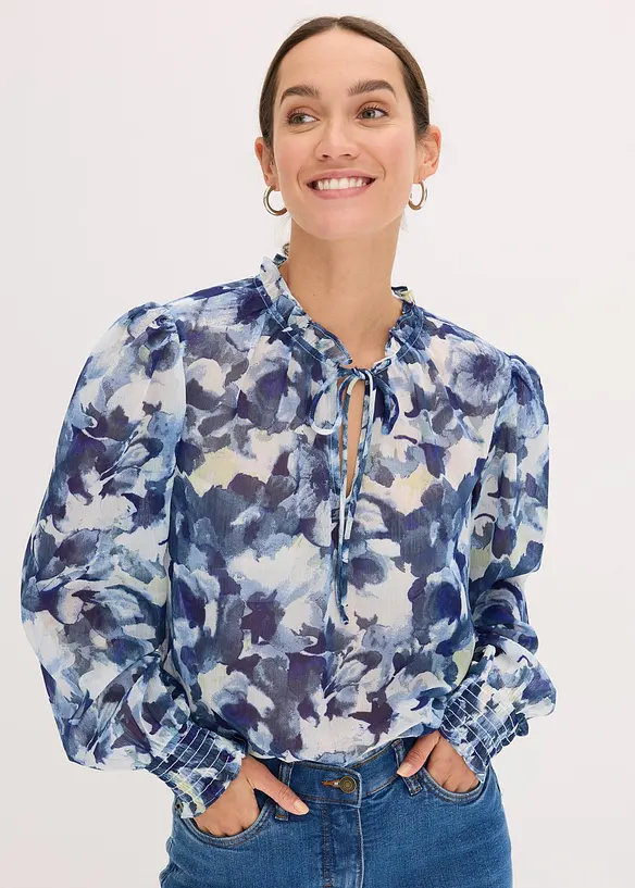bedruckte Chiffonbluse in blau von vorne (im Anschnitt) - bonprix
