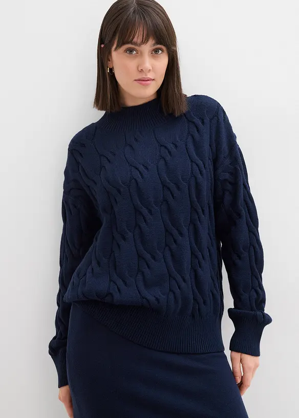 Oversize-Pullover aus softem Viskose-Mix in blau von vorne (im Anschnitt) - bonprix