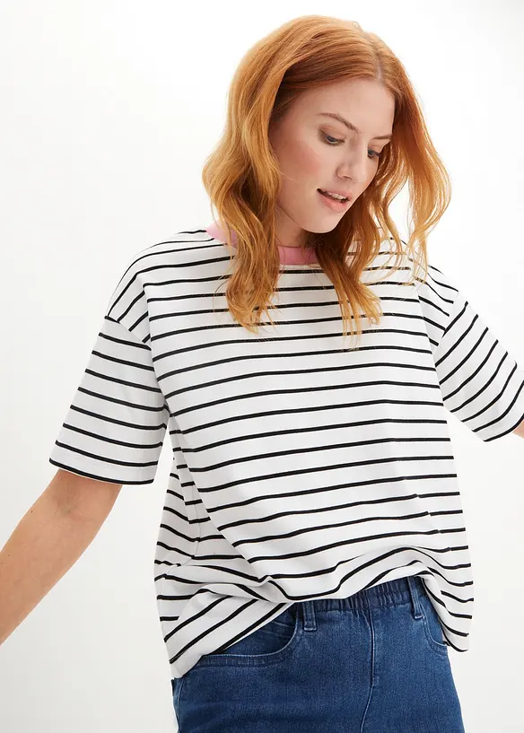 Oversize-T-Shirt aus schwerer Bio-Baumwolle in weiß von vorne (im Anschnitt) - bonprix