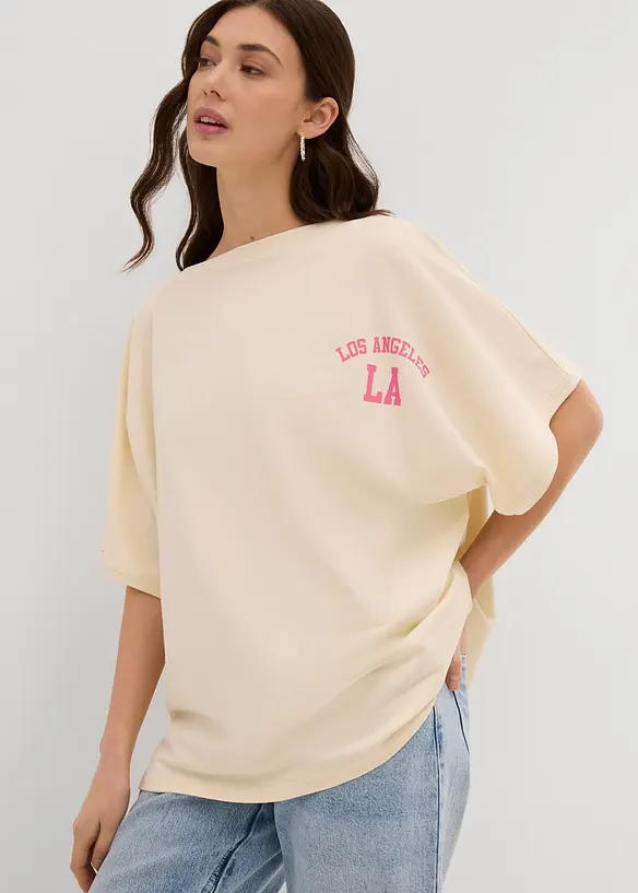 Oversize-Shirt in weiß von vorne (im Anschnitt) - bonprix