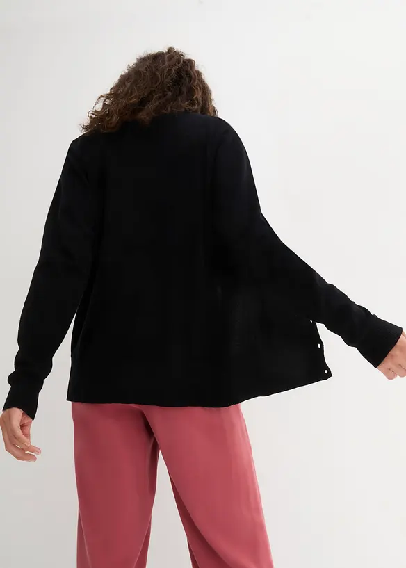 Feinstrickjacke mit Knopfleiste in schwarz von hinten (im Anschnitt) - bonprix
