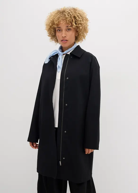 Wasserabweisender Trenchcoat, Oversized in schwarz von vorne (Totalaufnahme) - bonprix