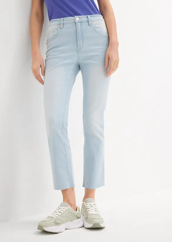 Bootcut-Jeans High Waist, cropped in blau von vorne - bonprix Bootcut-Jeans High Waist, cropped in blau von vorne - bonprix