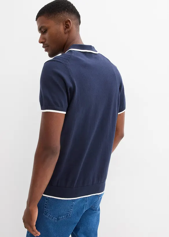 Strick-Poloshirt in Regular Fit in blau von hinten (im Anschnitt) - bonprix