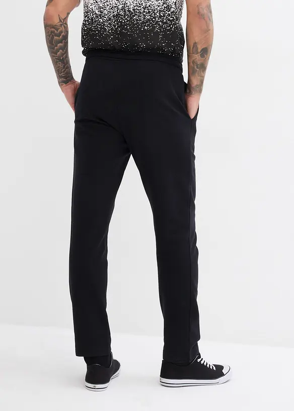 Jogginghose in Regular Fit in schwarz von hinten - bonprix