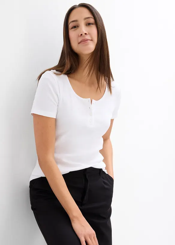 Henleyshirt aus reiner Bio-Baumwolle in weiß von vorne (im Anschnitt) - bonprix