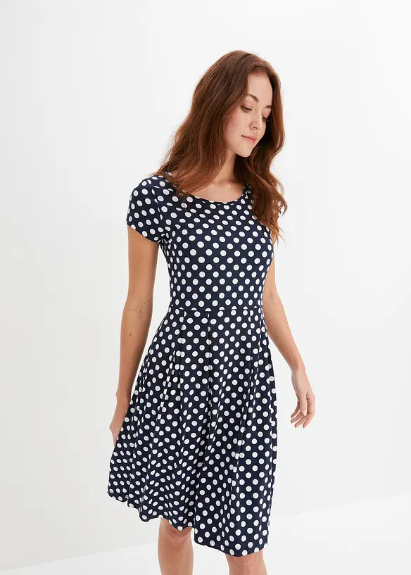 Shirtkleid aus fließender Viskose in blau von vorne (Totalaufnahme) - bonprix