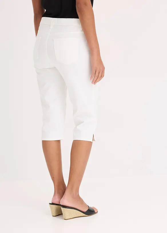 Capri-Hose mit Bequembund in weiß von hinten - bonprix