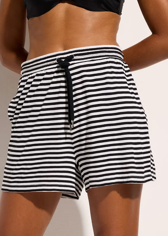 Strandshorts aus fließender Viskose in schwarz von vorne - bonprix