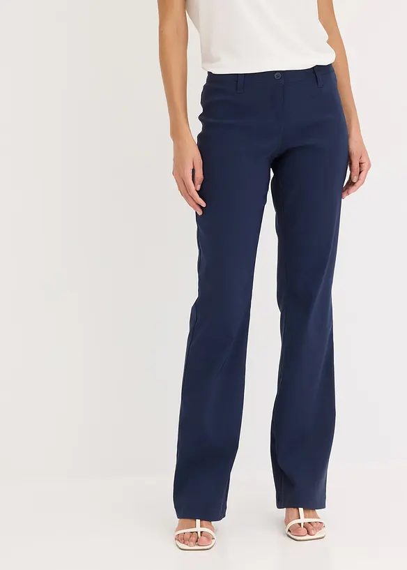 Stretch-Hose, Bootcut in blau von vorne - bonprix