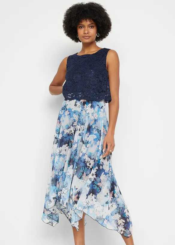 Chiffonkleid mit feiner Spitze in blau von vorne (Totalaufnahme) - bonprix
