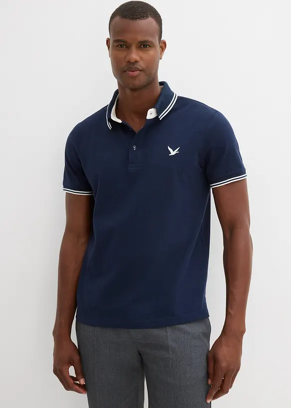 Poloshirt aus robustem Piqué in blau von vorne (im Anschnitt) - bonprix