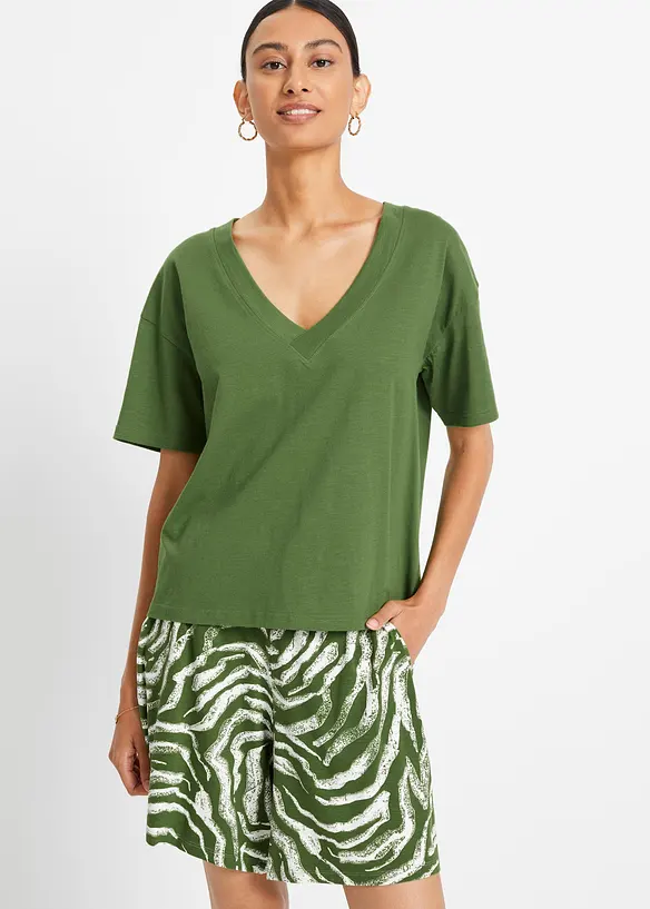 Oversize-Shirt aus reiner Bio-Baumwolle in grün von vorne (im Anschnitt) - bonprix