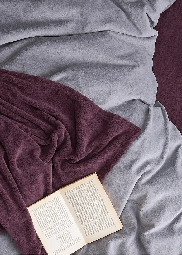 Kuscheldecke mit Cashmere Touch in lila (Ambiente) - bonprix