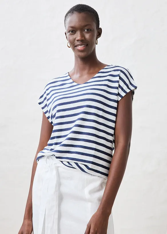 Shirt aus reinem Leinen mit Fledermausärmeln in blau von vorne (im Anschnitt) - bonprix